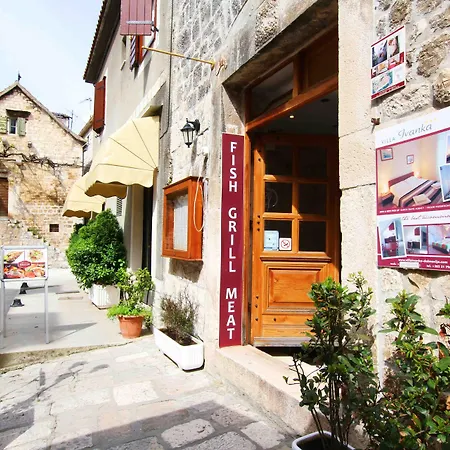 Guest house Ivanka Trogir