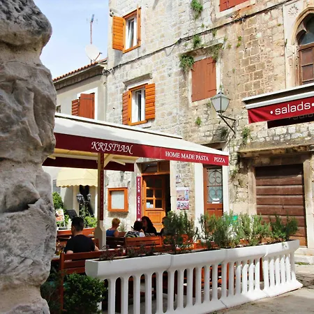 Ivanka Trogir