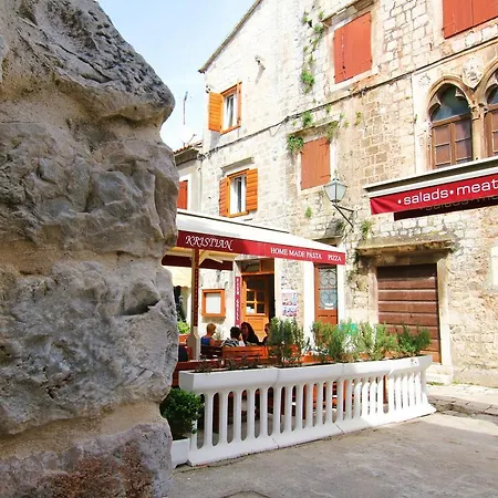 Ivanka Trogir